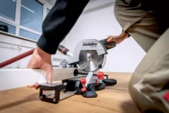 Scie à Onglets METABO KS 216 M - 1100W Ø 216 Mm - 610216000 -Metabo 1021600a 02